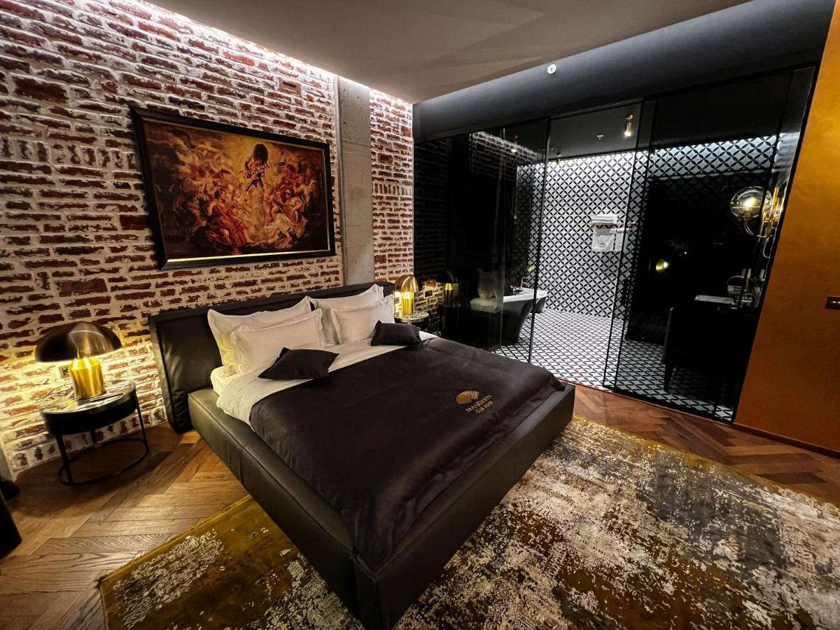 Hotel Mandarin Club House Batumi Esterno foto