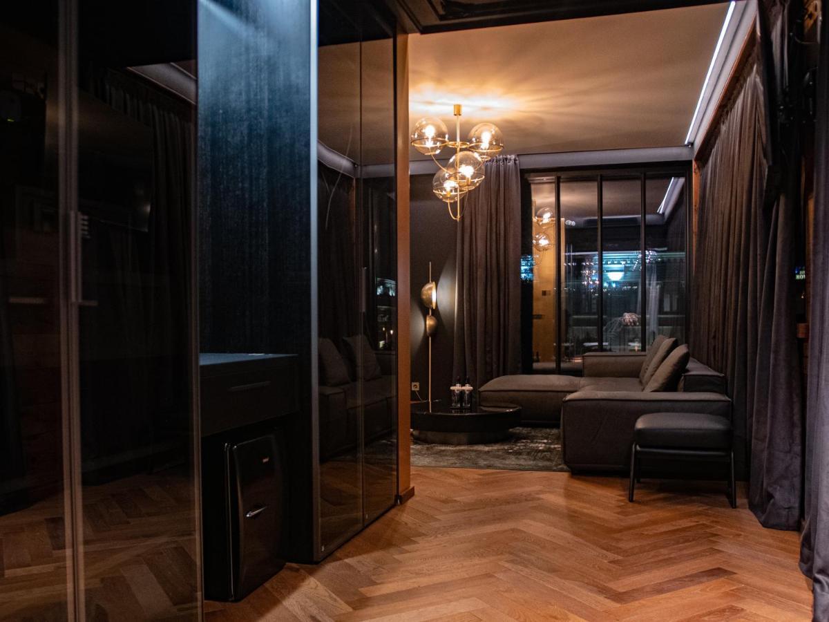 Hotel Mandarin Club House Batumi Esterno foto