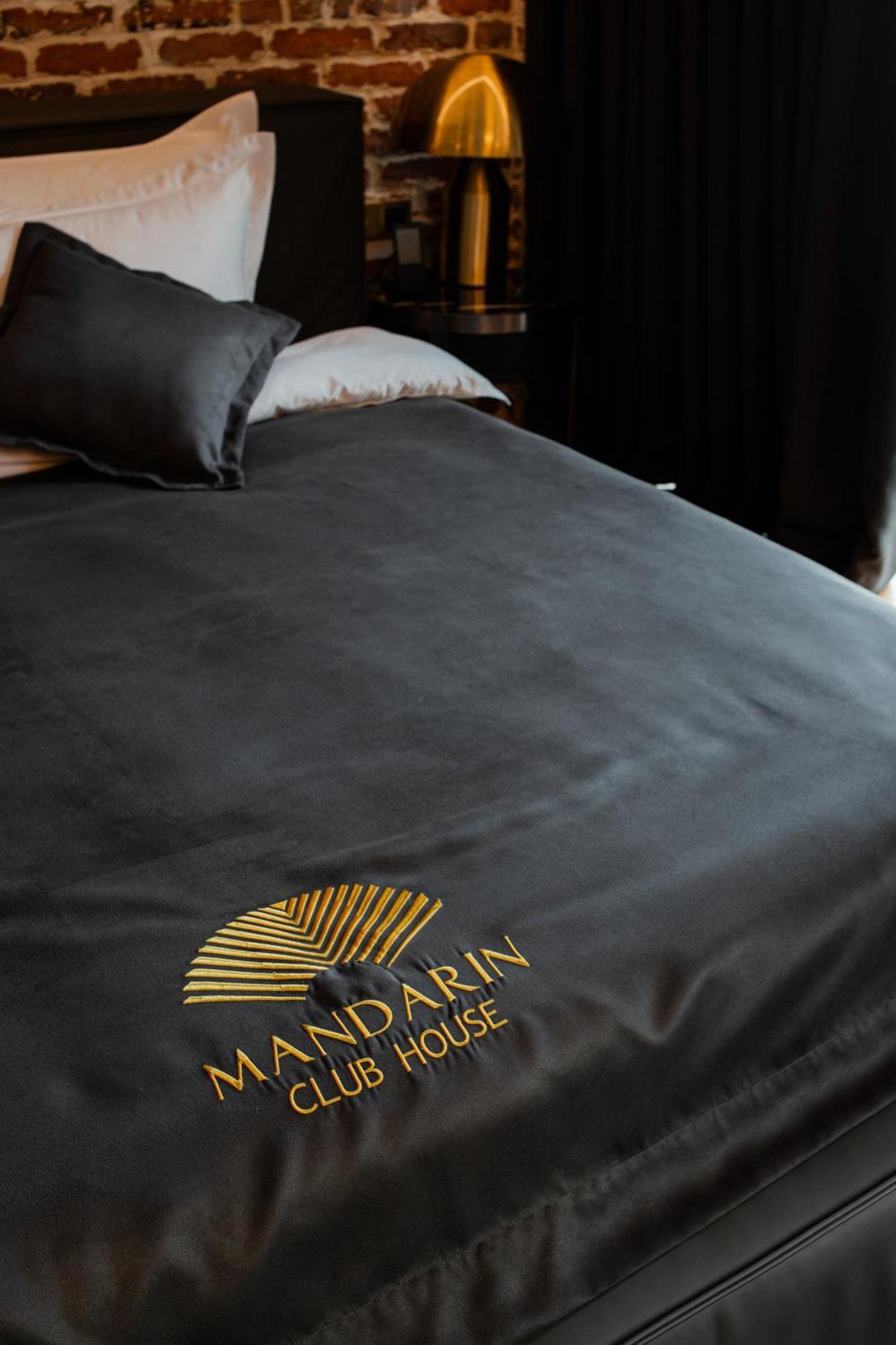 Hotel Mandarin Club House Batumi Esterno foto