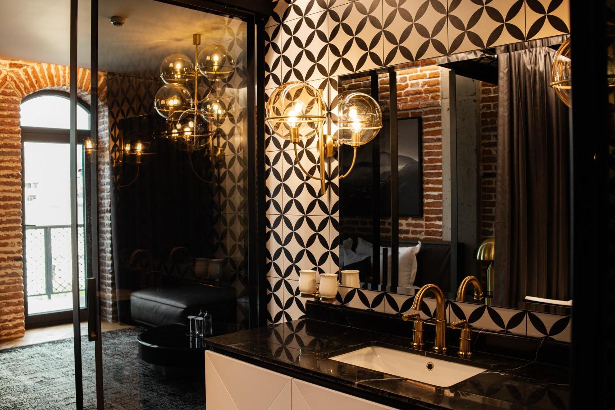Hotel Mandarin Club House Batumi Esterno foto